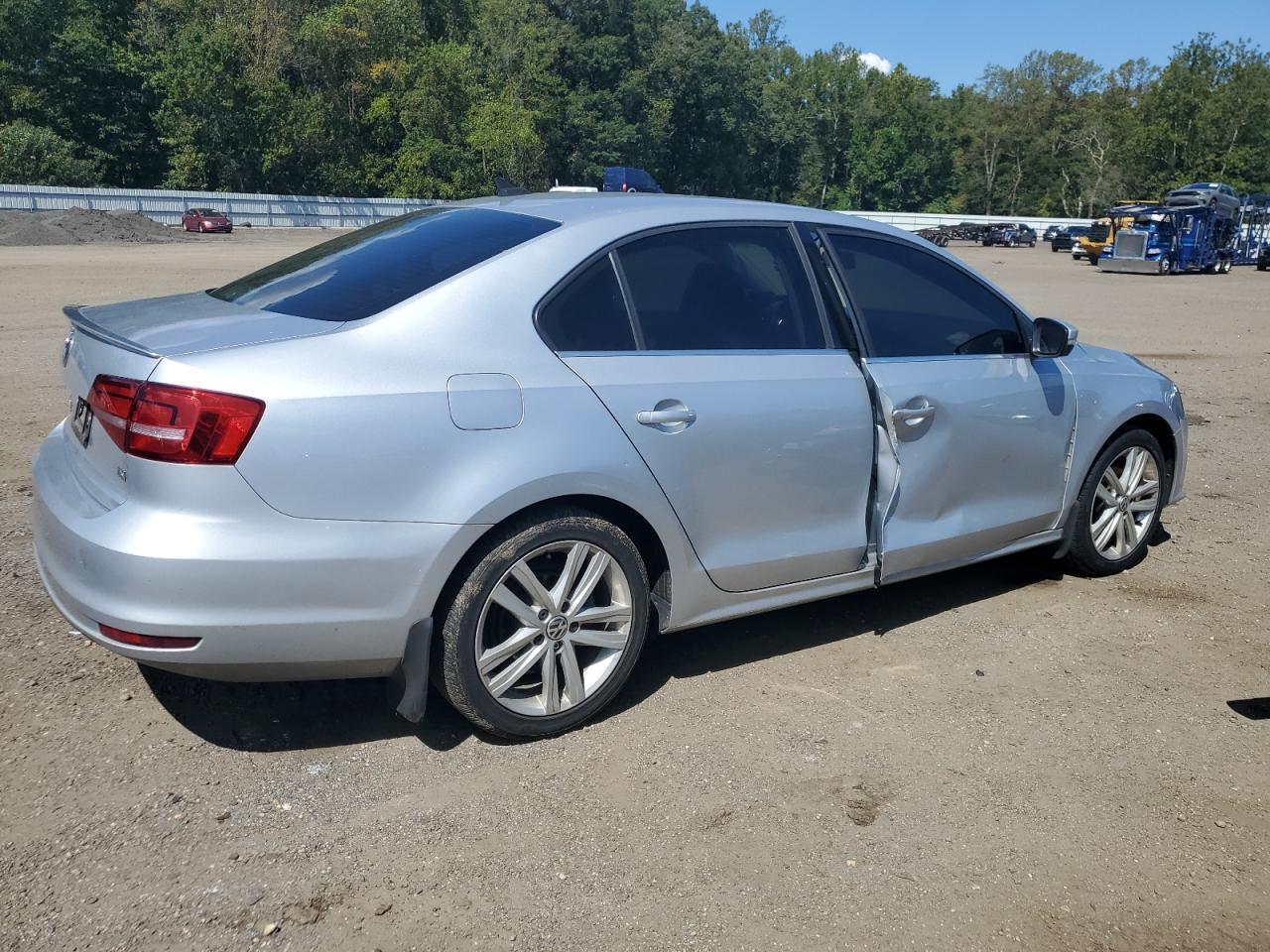 2015 VOLKSWAGEN JETTA