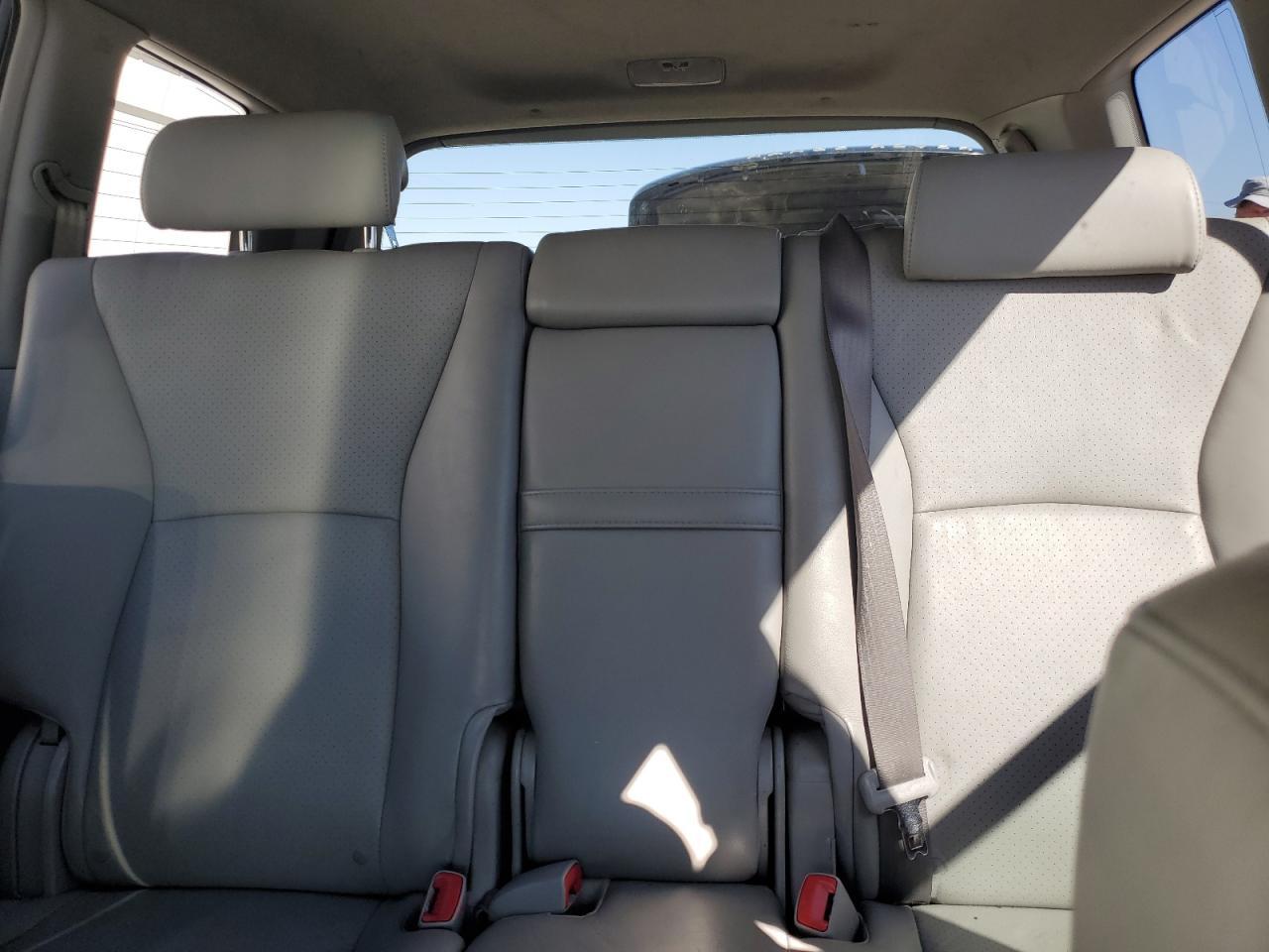 2006 TOYOTA HIGHLANDER