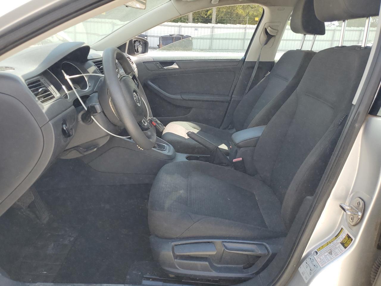 2016 VOLKSWAGEN JETTA
