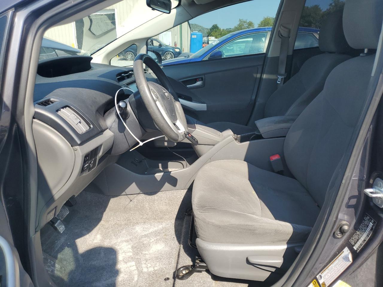 2011 TOYOTA PRIUS