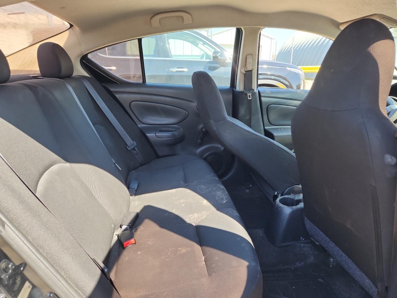 2017 NISSAN VERSA