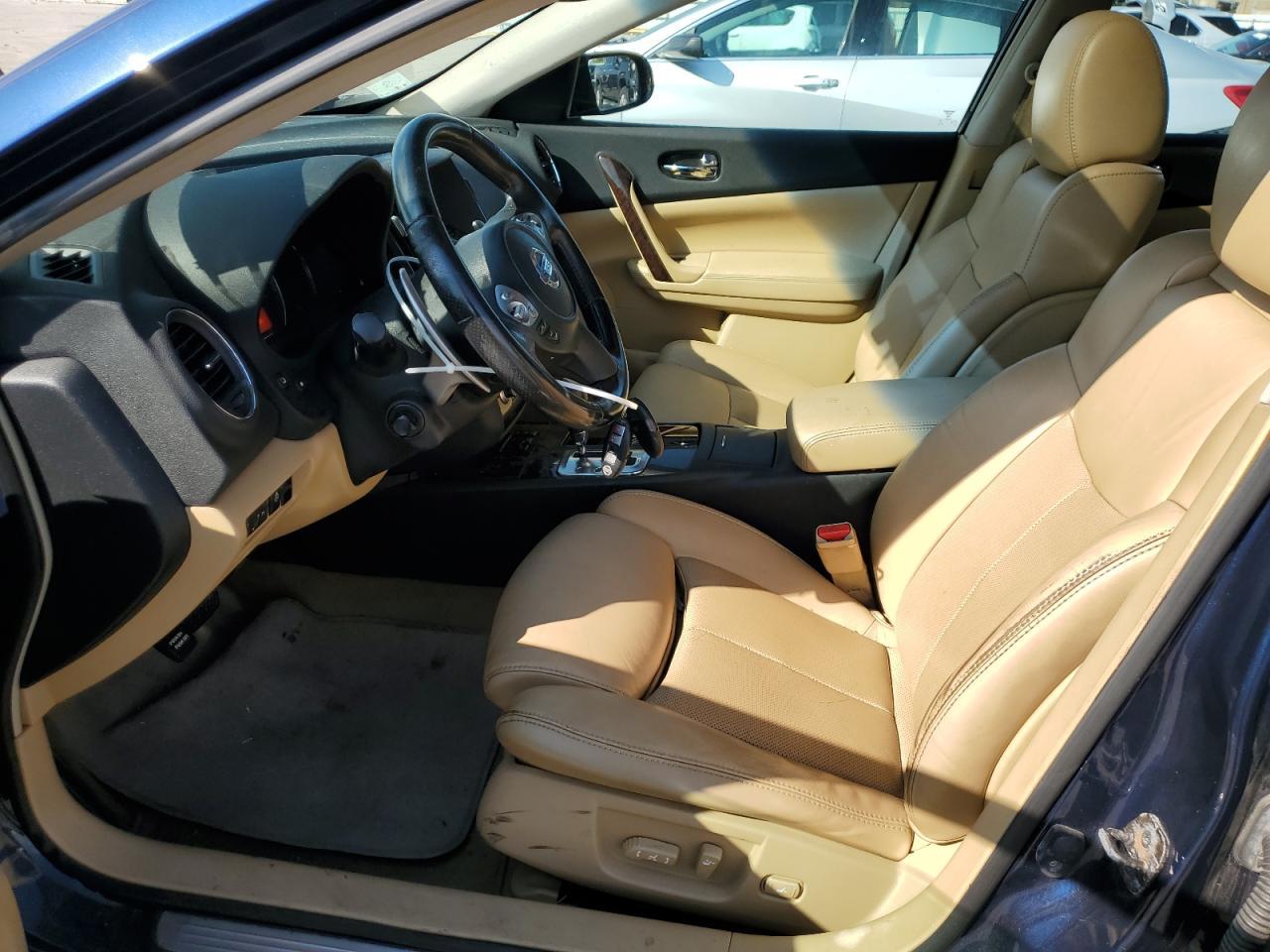 2010 NISSAN Maxima