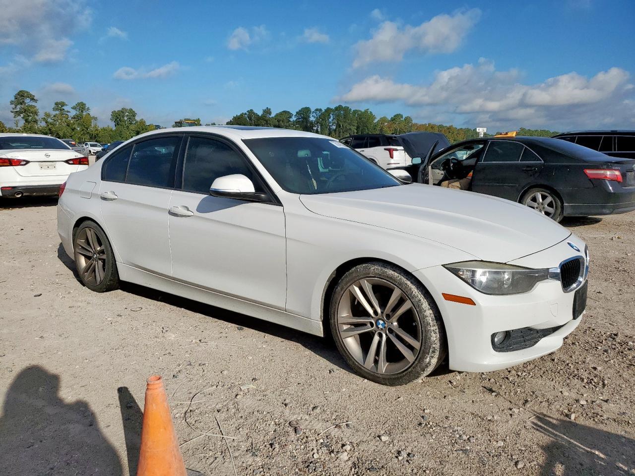 2013 BMW 3 SERIES