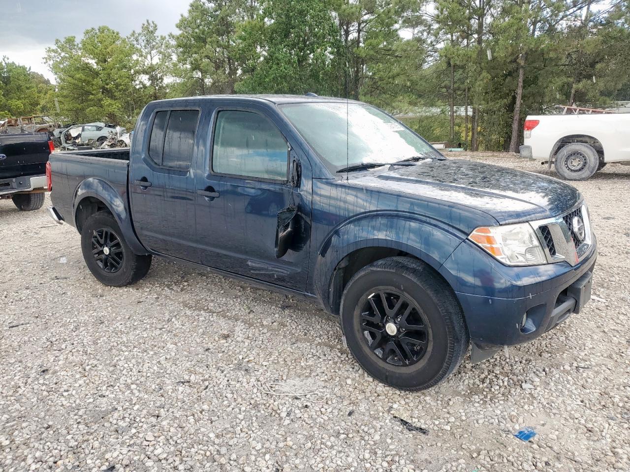 2017 NISSAN Frontier