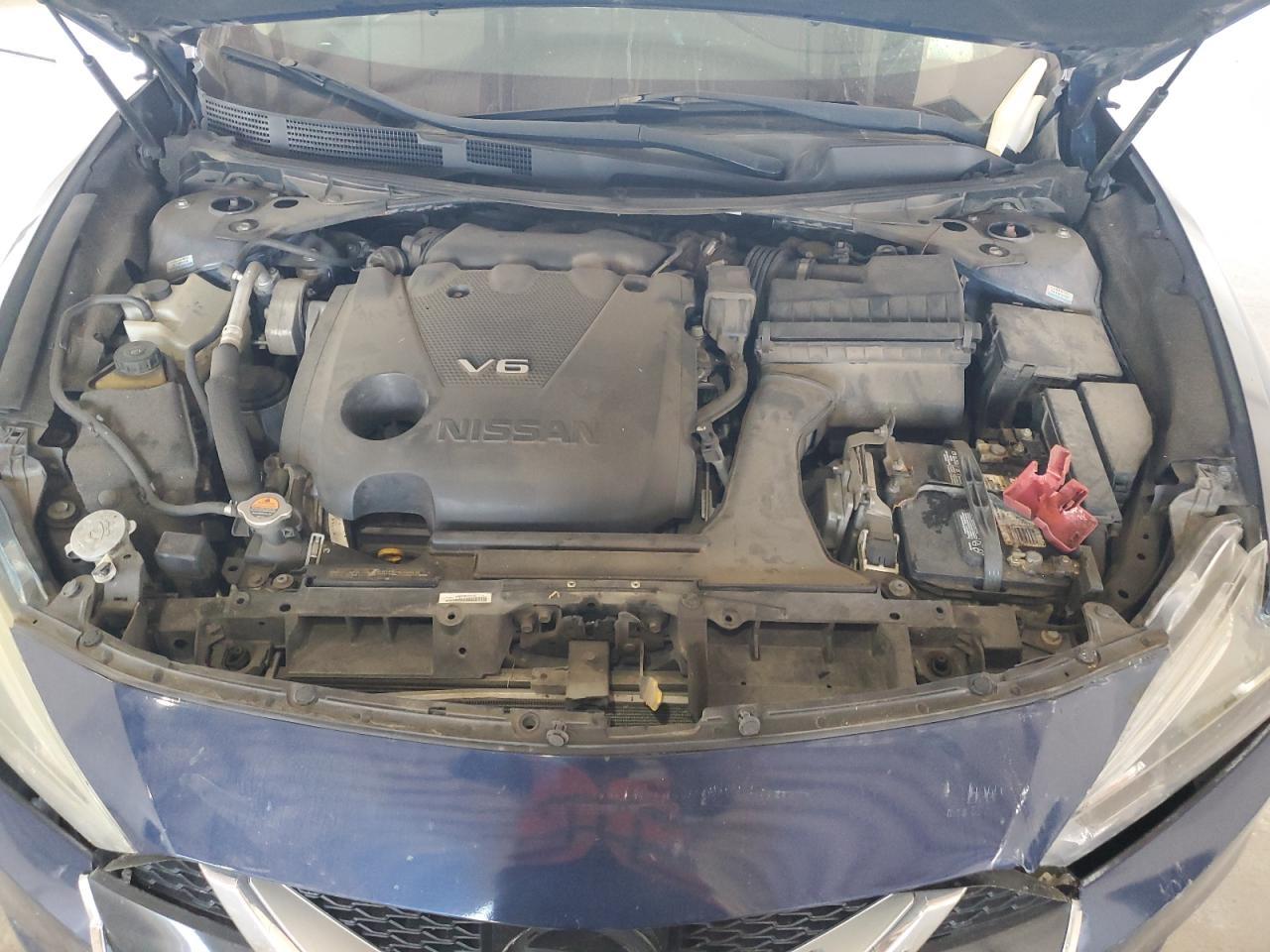 2016 NISSAN Maxima