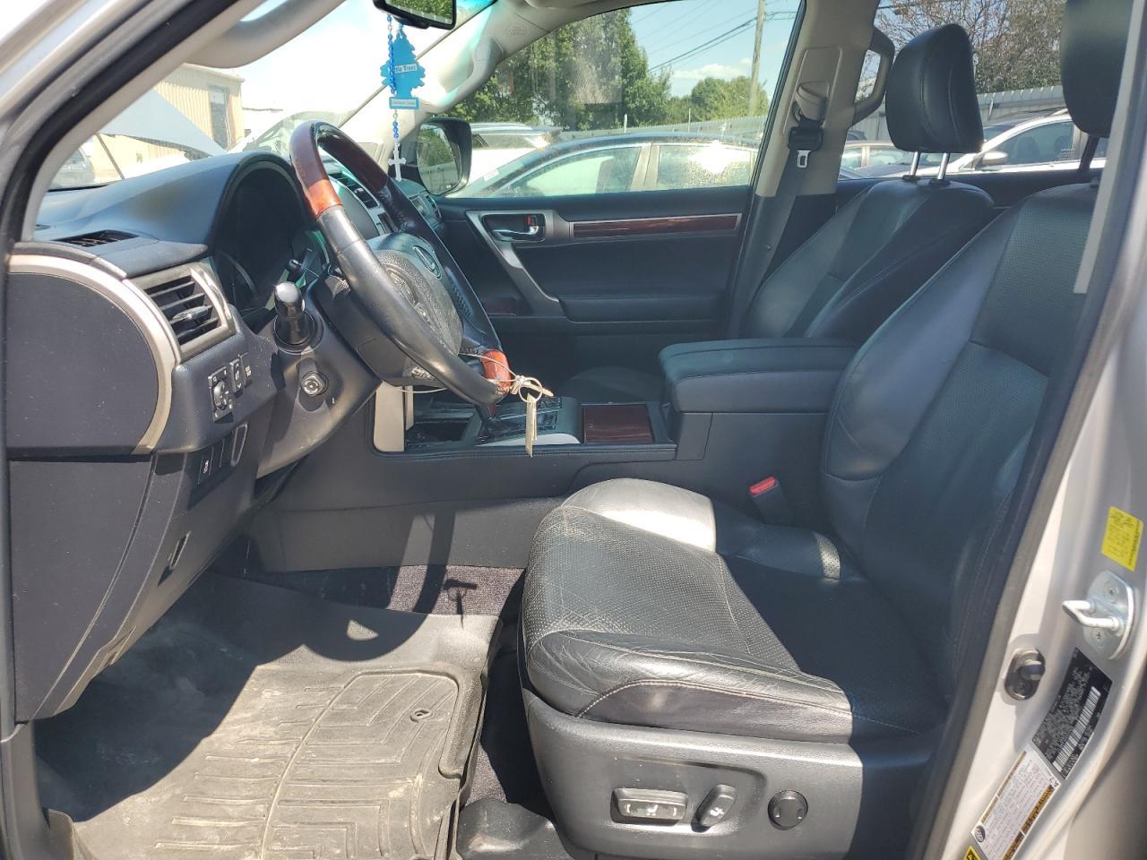 2011 LEXUS Gx