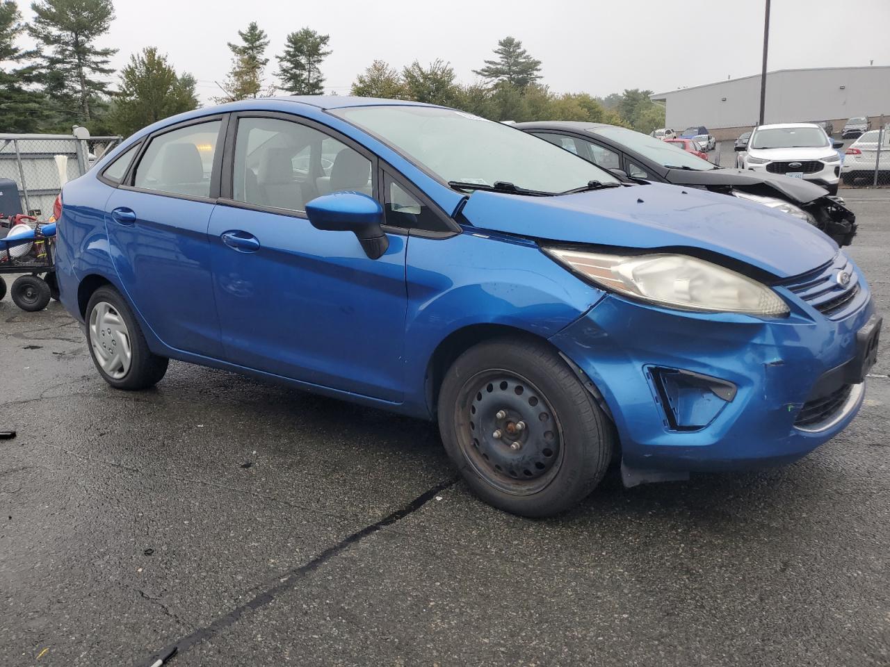 2011 FORD Fiesta