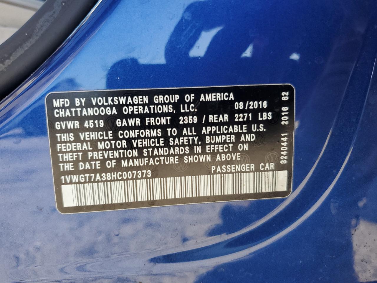 2017 VOLKSWAGEN Passat
