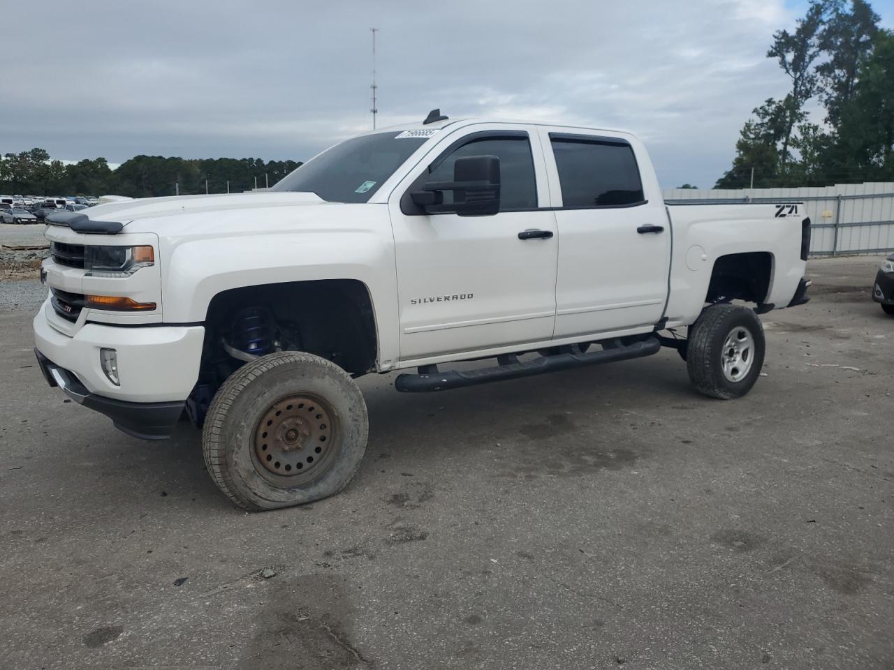 2017 CHEVROLET Silverado
