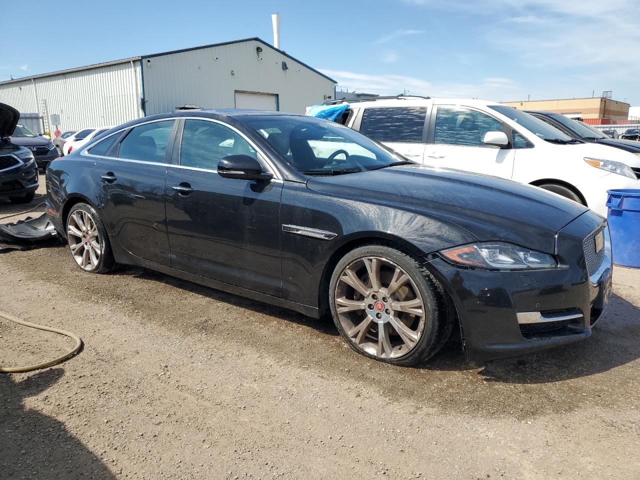 2017 JAGUAR Xj-Series