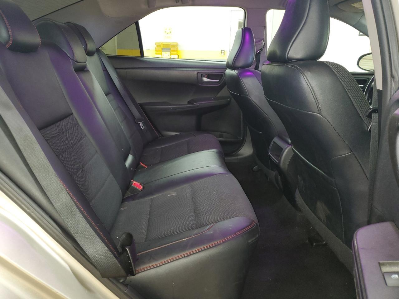 2016 TOYOTA CAMRY