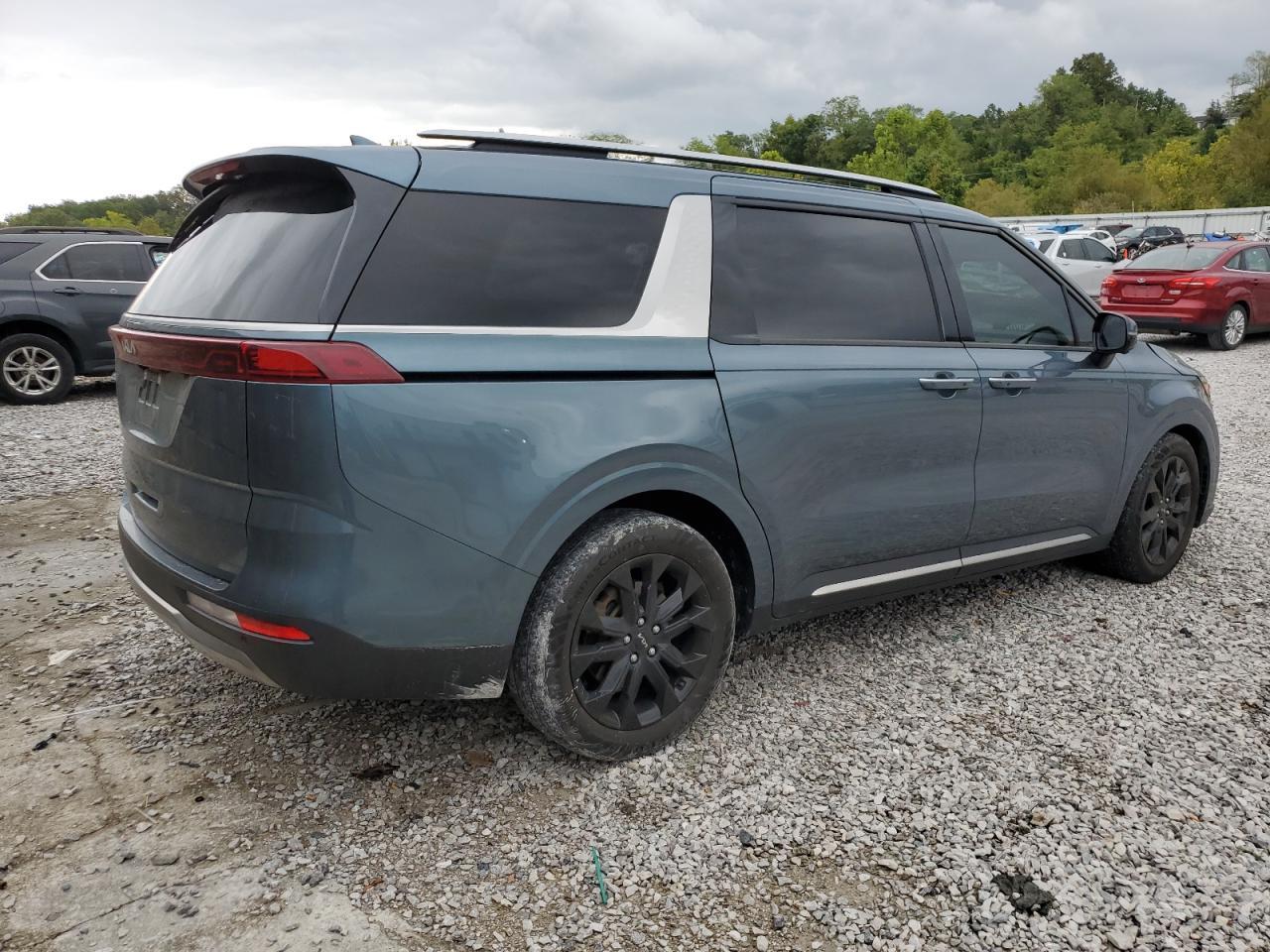 2023 KIA Carnival