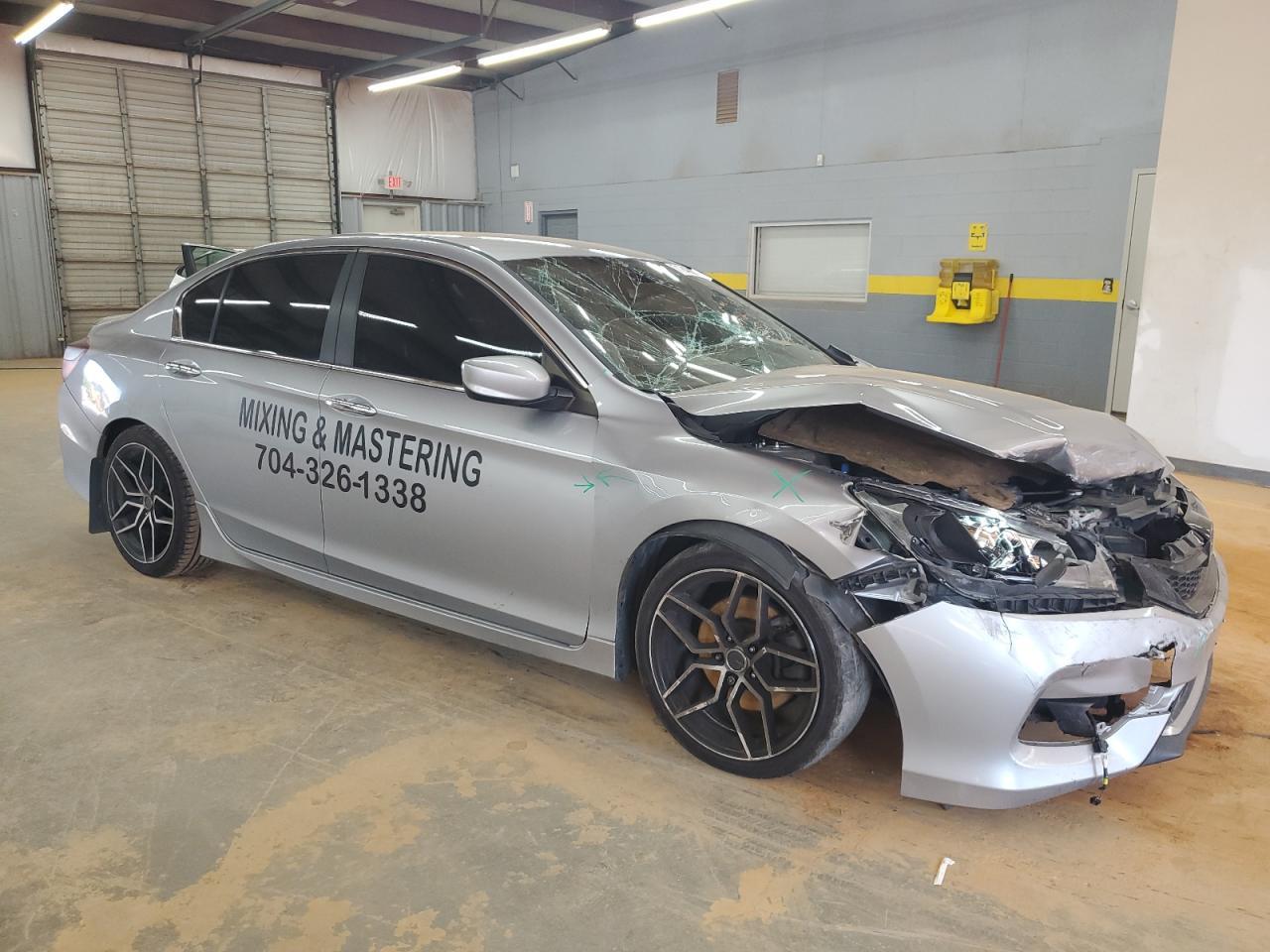 2017 HONDA ACCORD