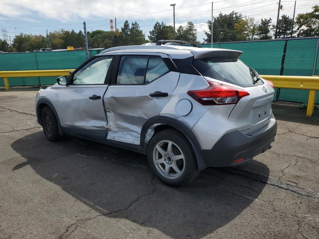 2019 NISSAN KICKS
