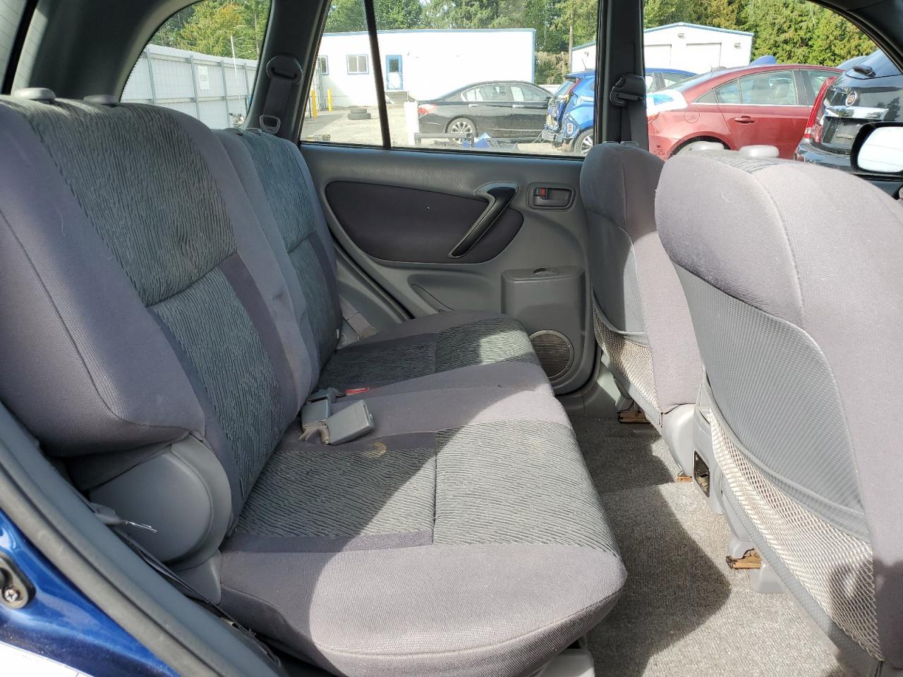 2003 TOYOTA RAV4