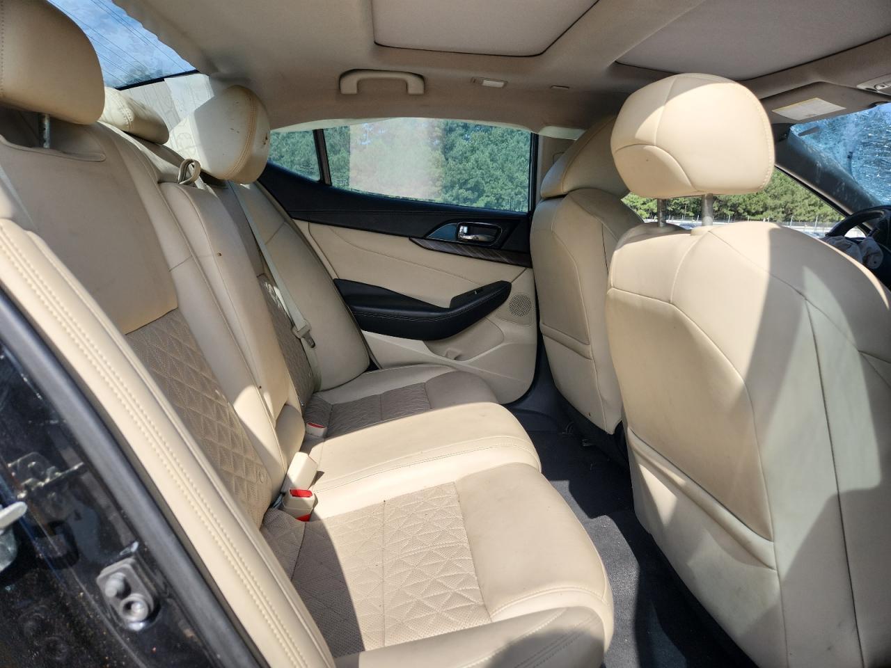 2016 NISSAN Maxima