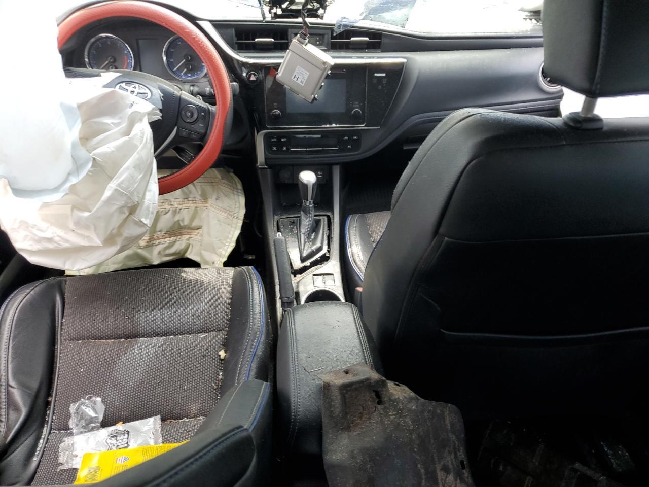 2017 TOYOTA COROLLA