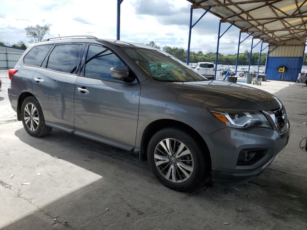 2017 NISSAN PATHFINDER