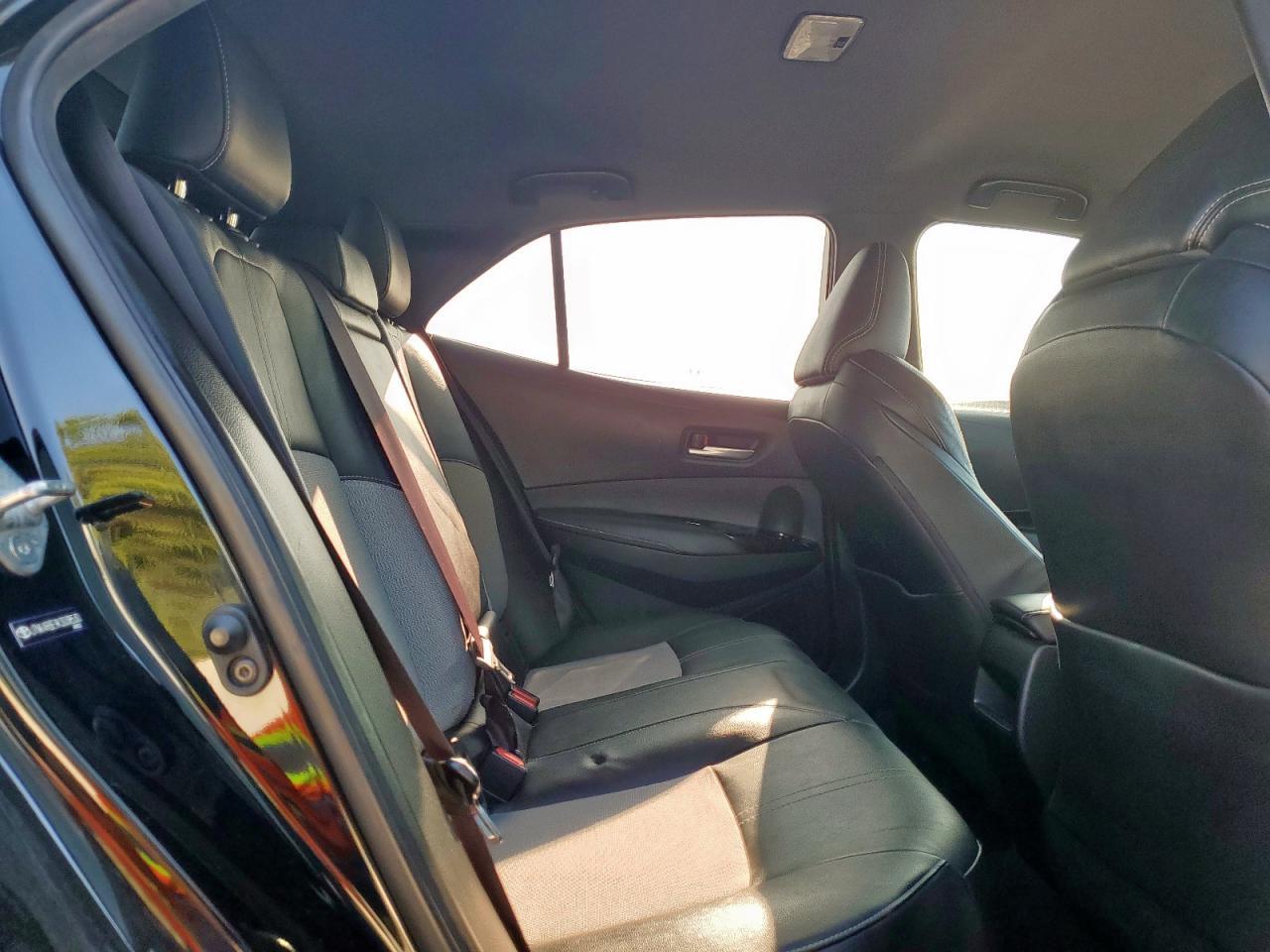 2019 TOYOTA COROLLA