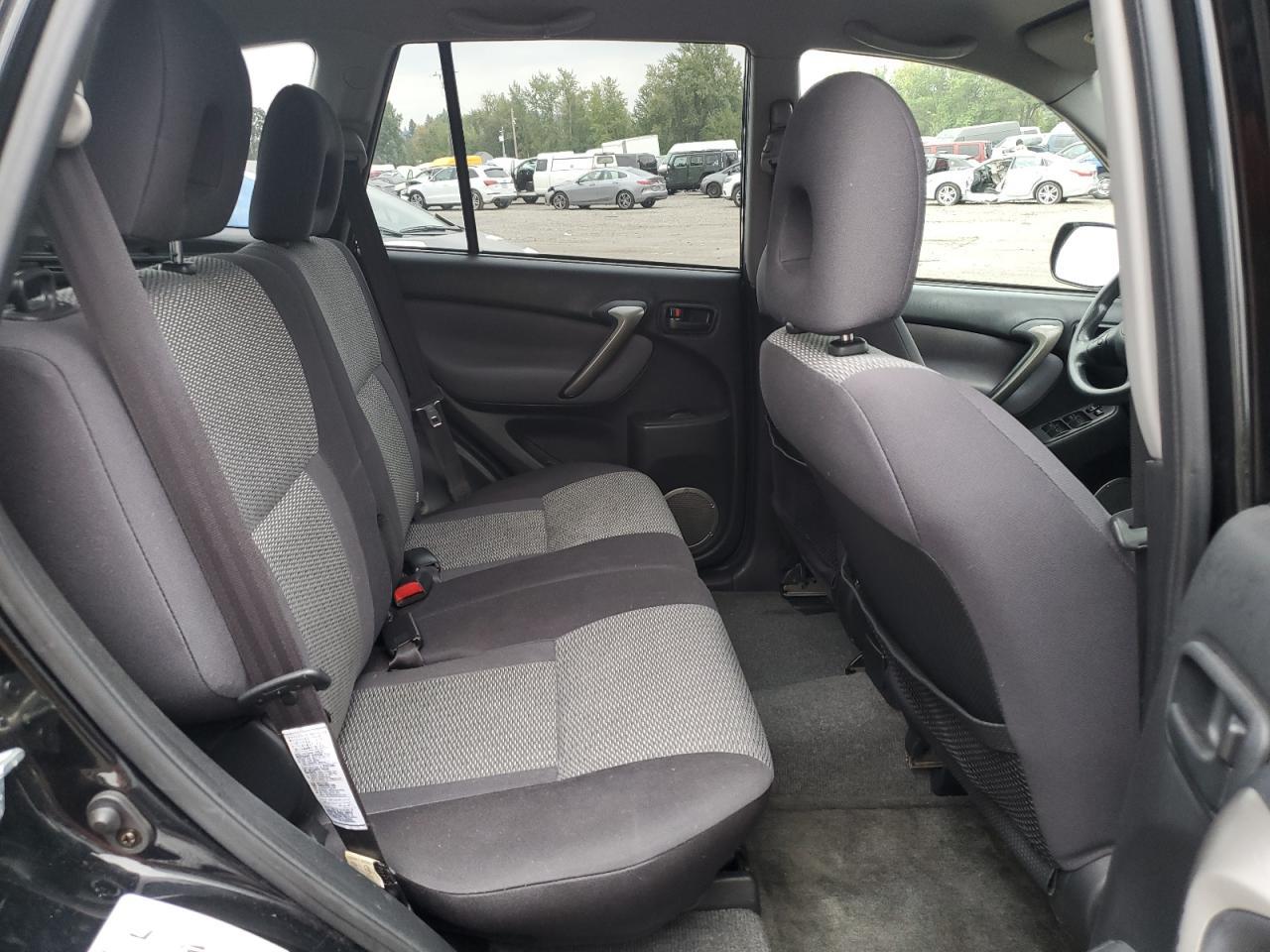 2004 TOYOTA RAV4