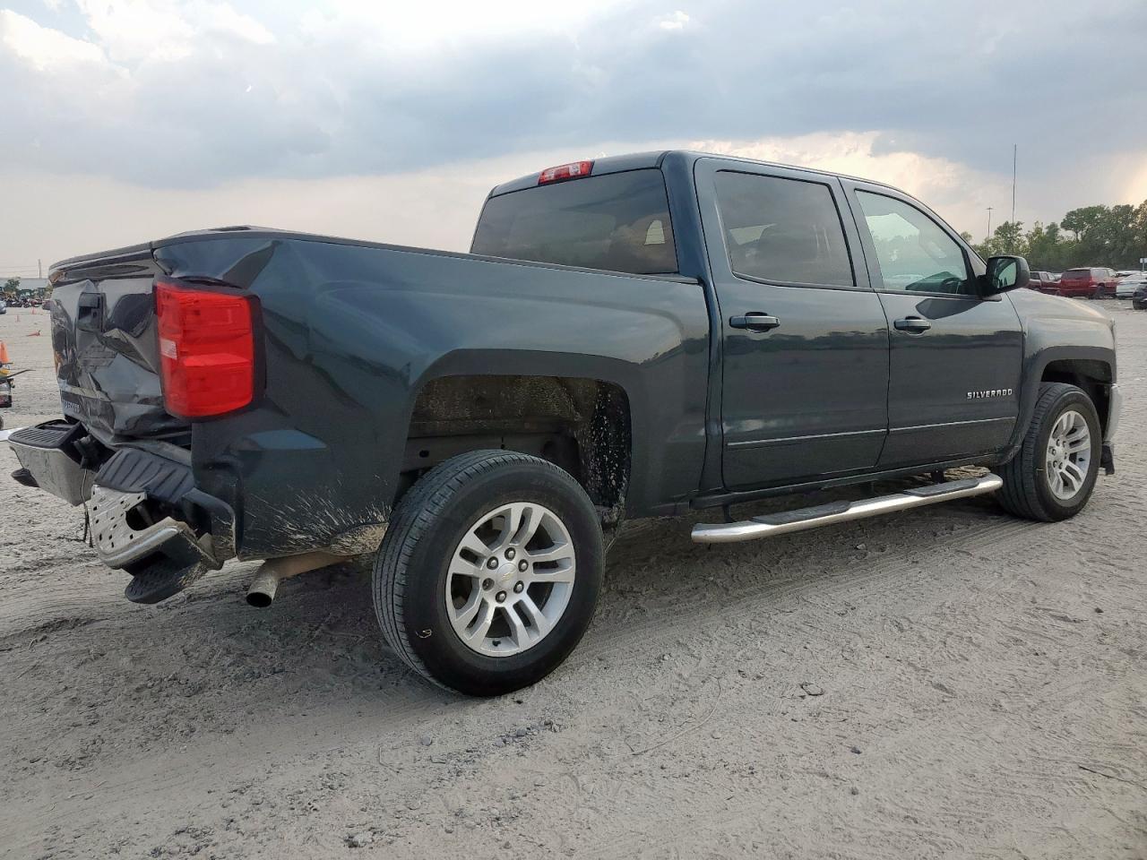 2018 CHEVROLET Silverado