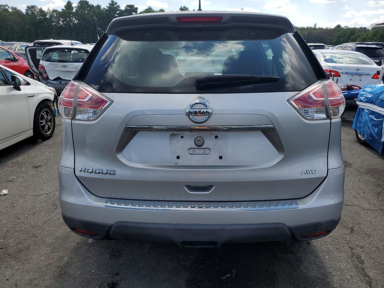 2015 NISSAN ROGUE