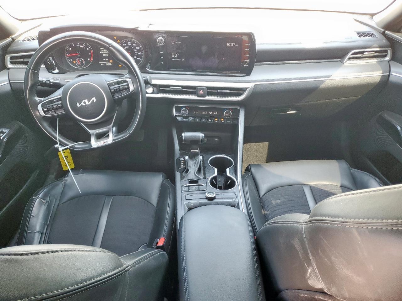 2022 KIA K5