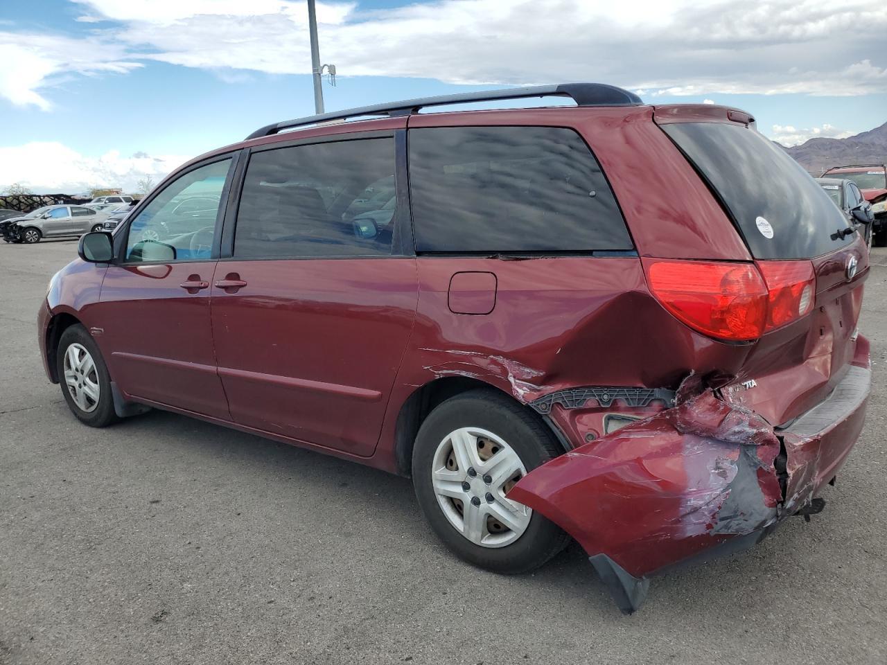 2009 TOYOTA SIENNA