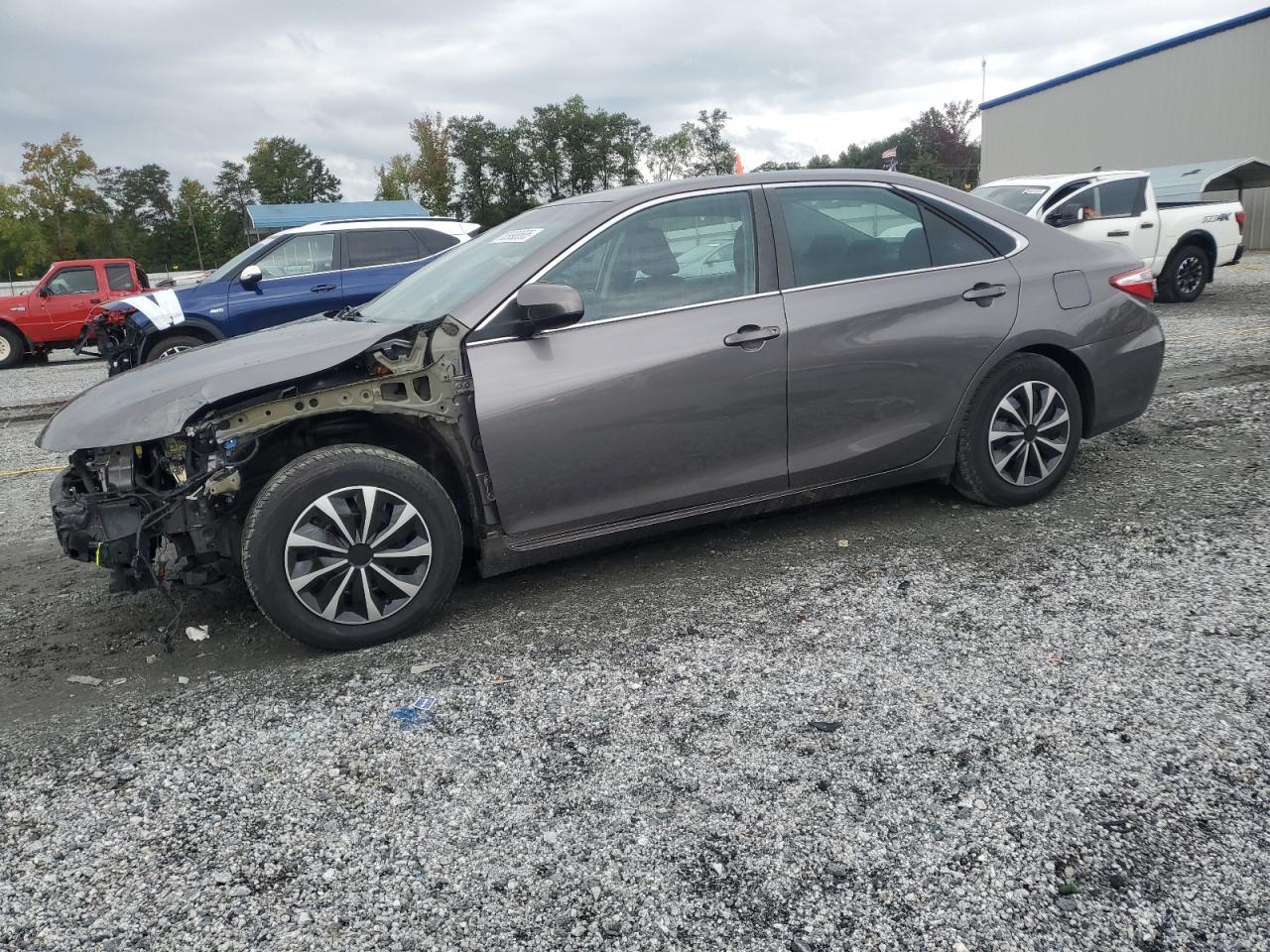 2015 TOYOTA CAMRY