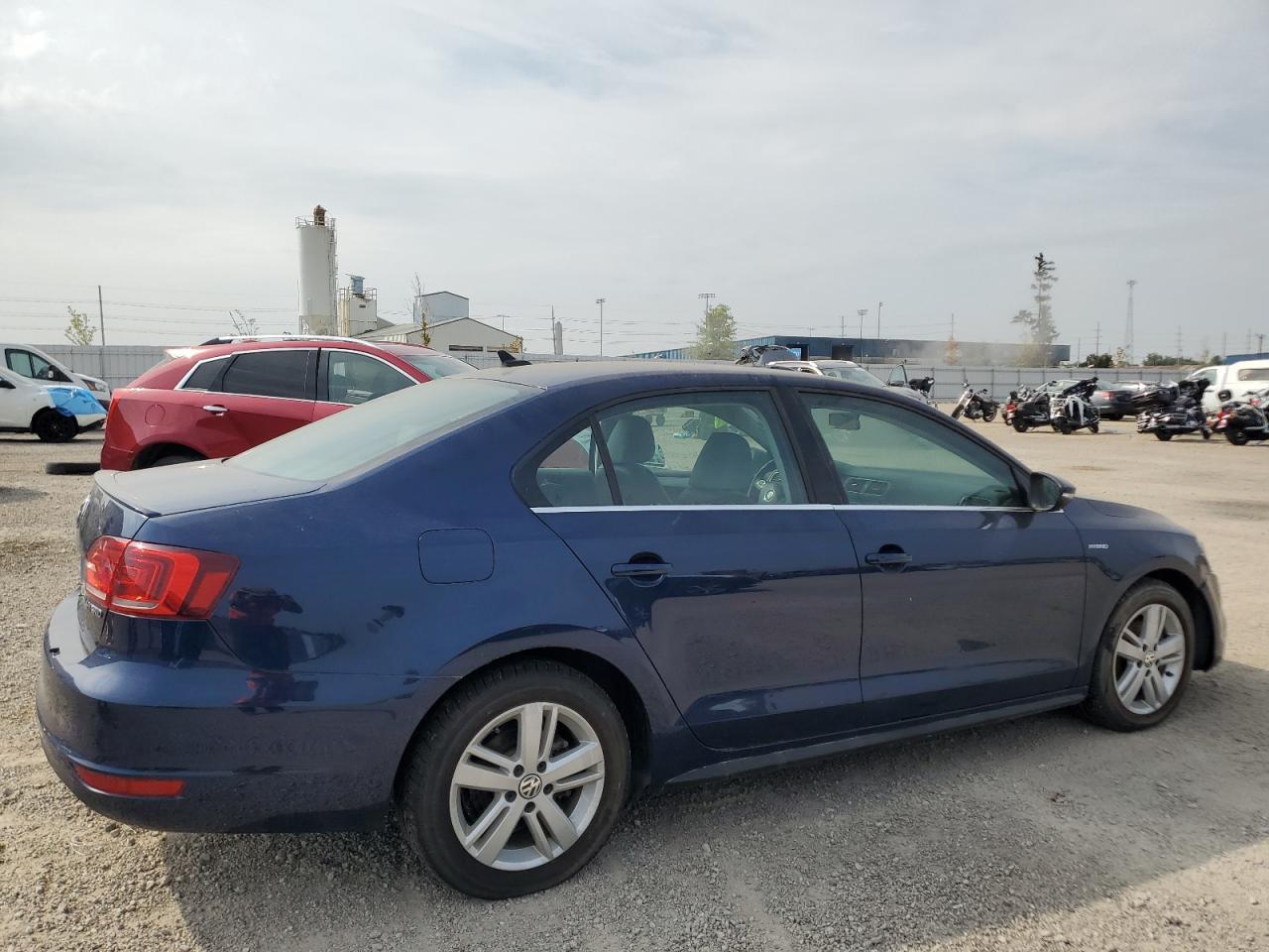 2013 VOLKSWAGEN JETTA