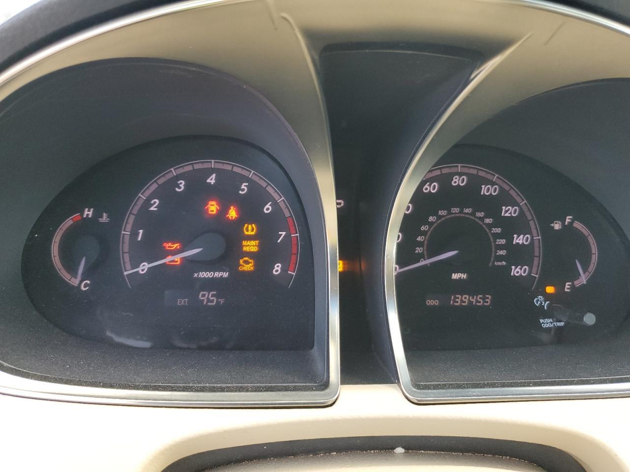 2011 TOYOTA Avalon