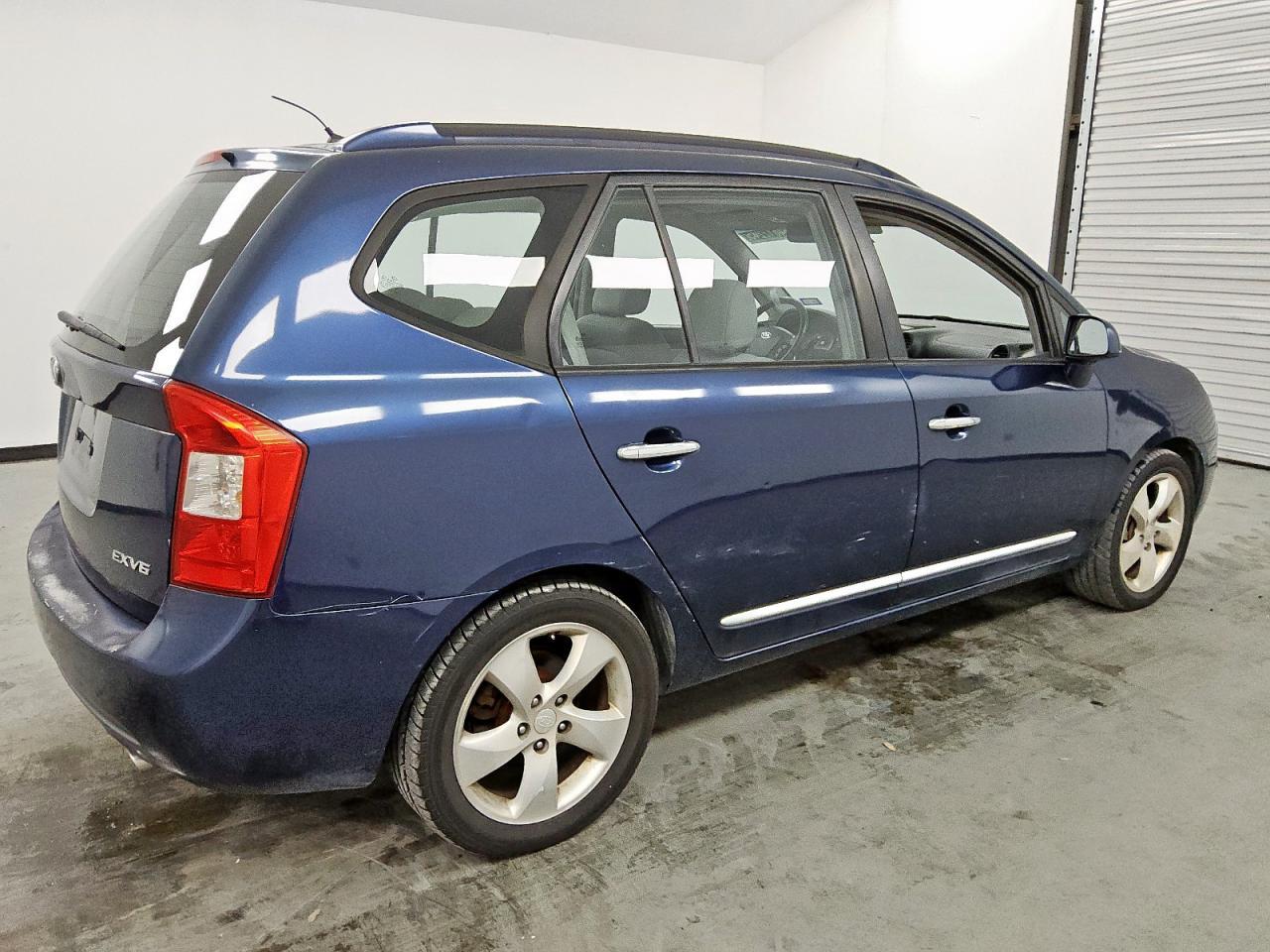 2007 KIA RONDO