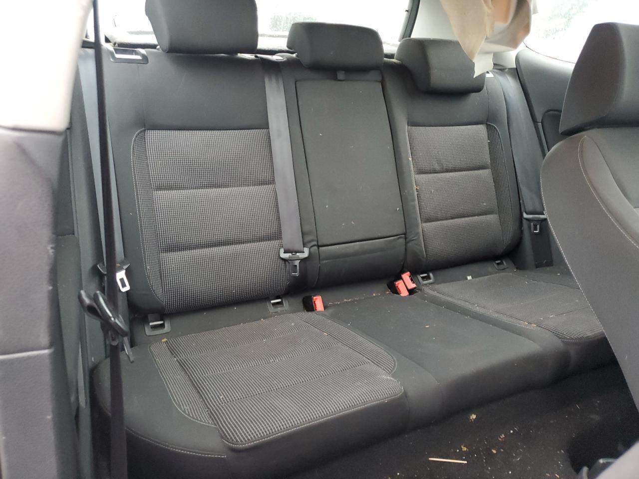 2010 VOLKSWAGEN GOLF