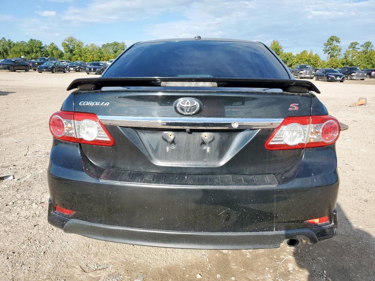 2013 TOYOTA COROLLA