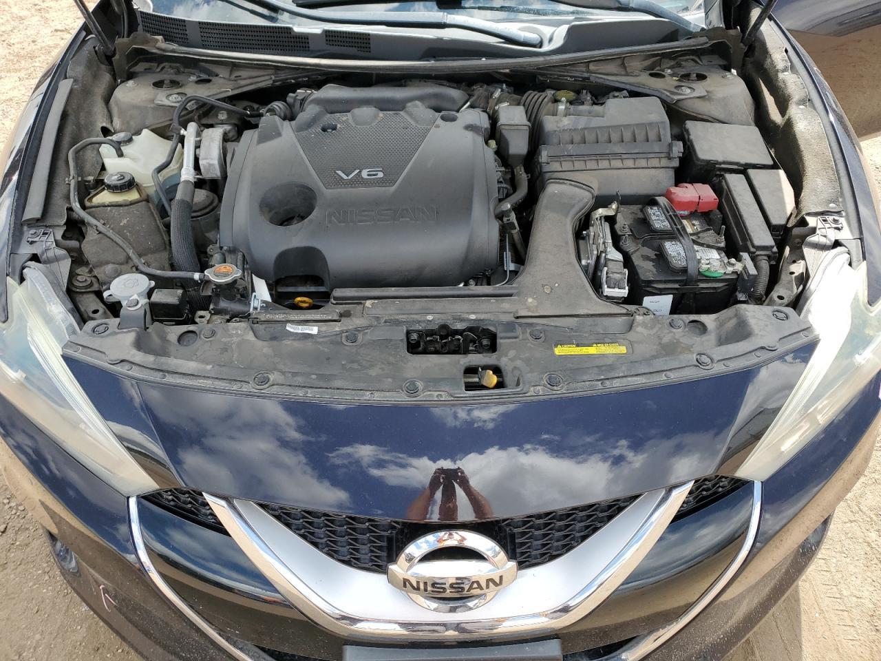 2016 NISSAN Maxima