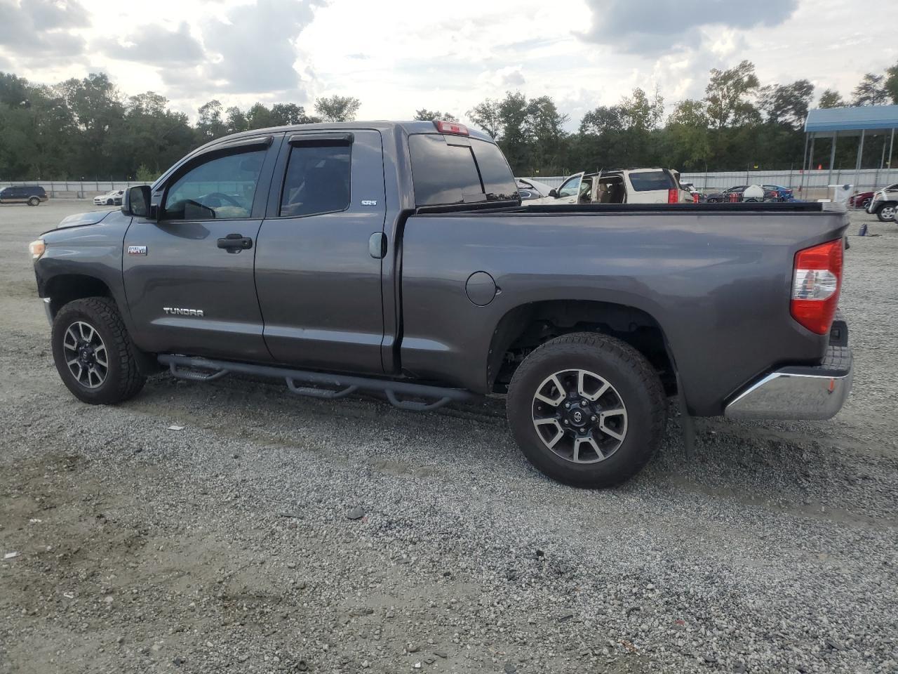 2015 TOYOTA TUNDRA