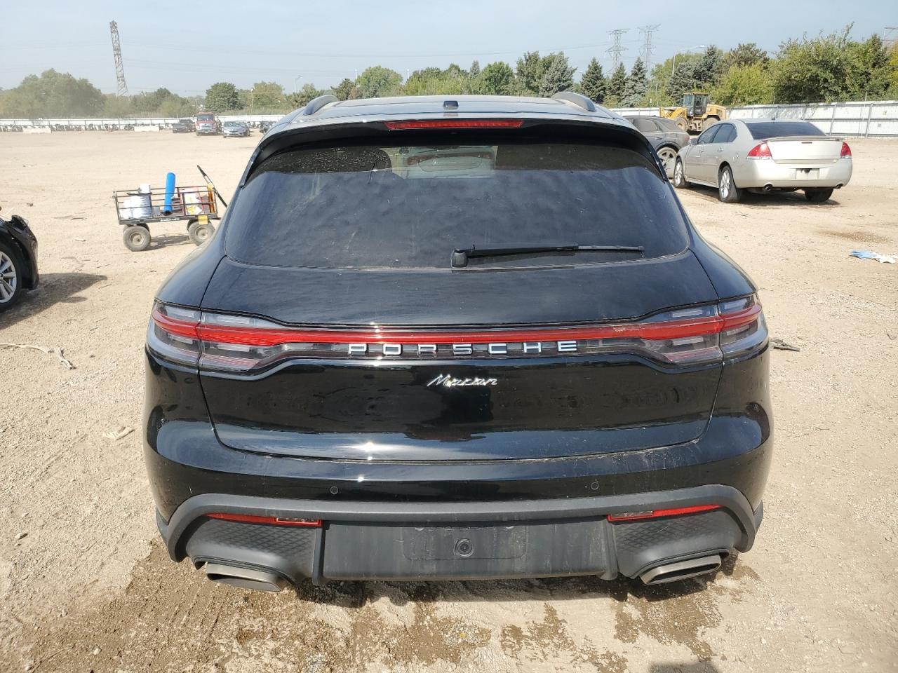 2023 PORSCHE Macan