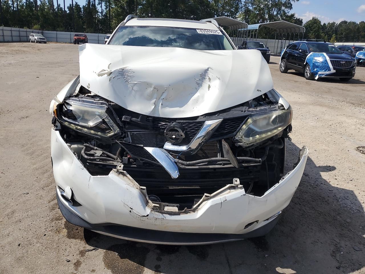 2015 NISSAN ROGUE