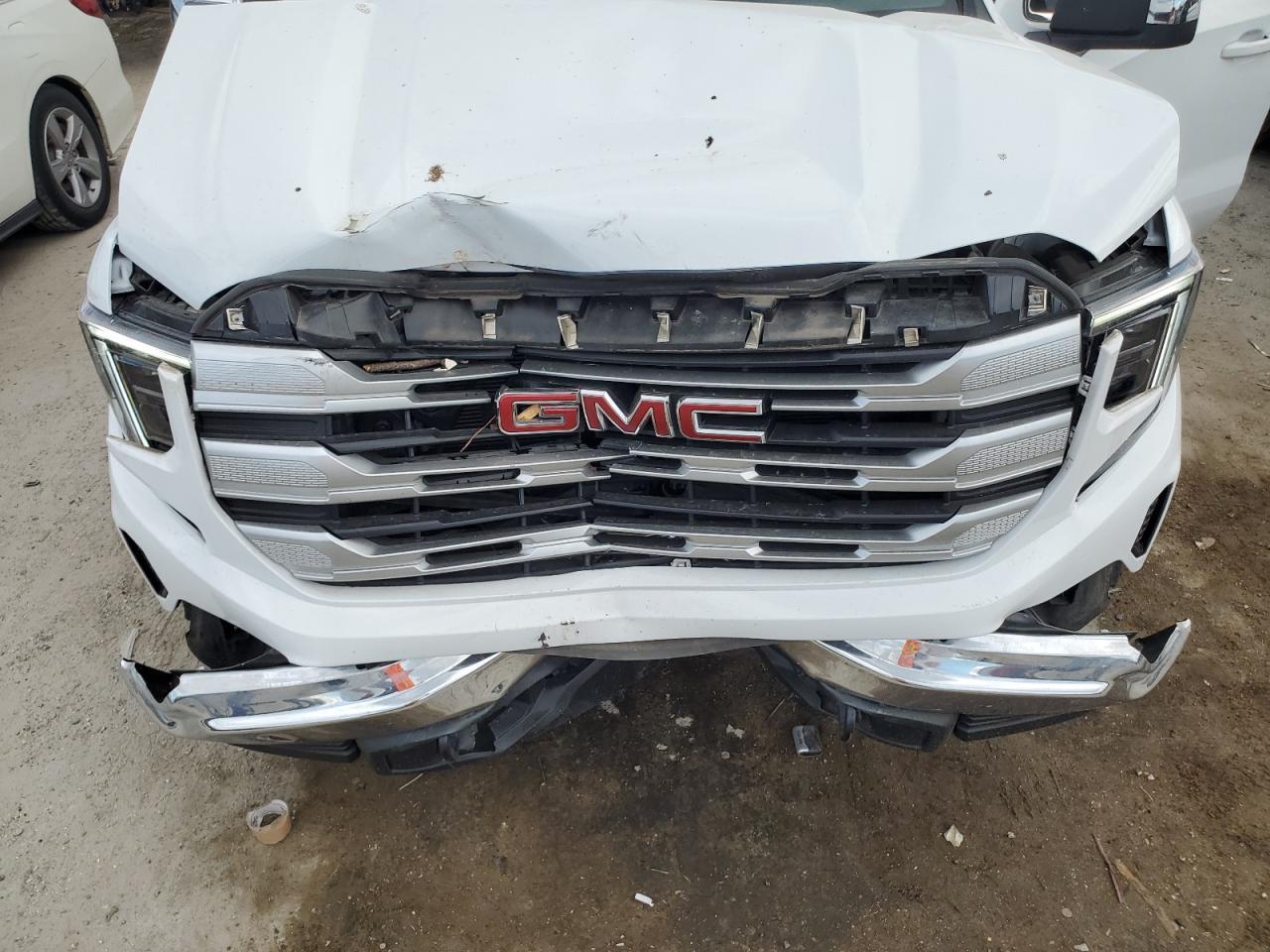 2023 GMC Sierra