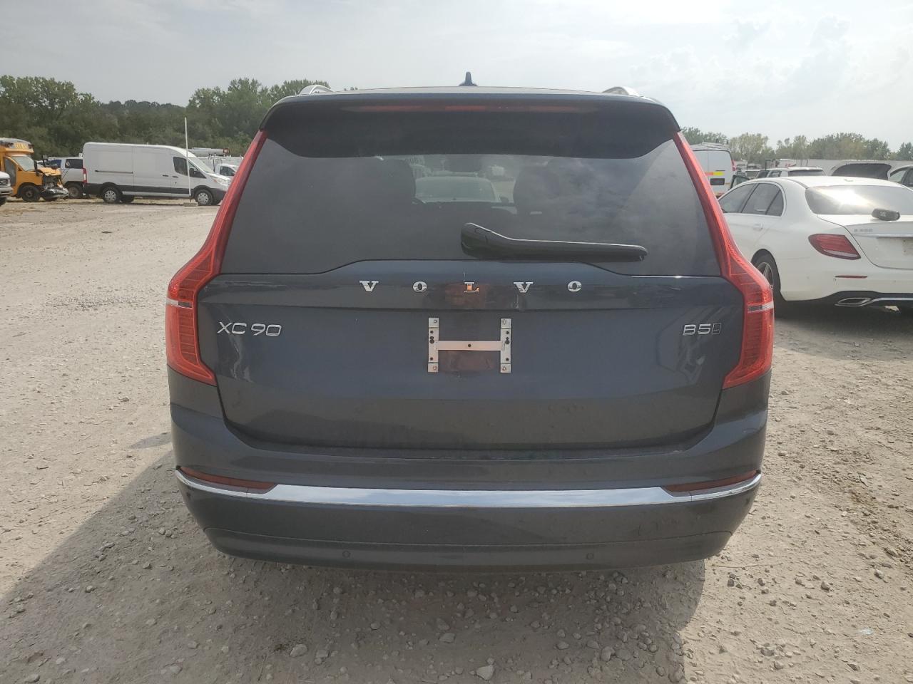 2024 VOLVO XC90