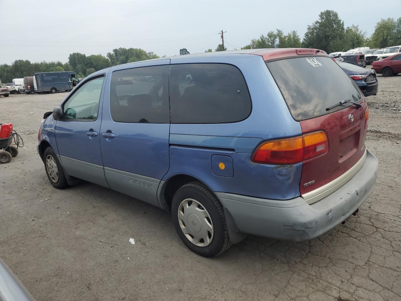 2000 TOYOTA SIENNA