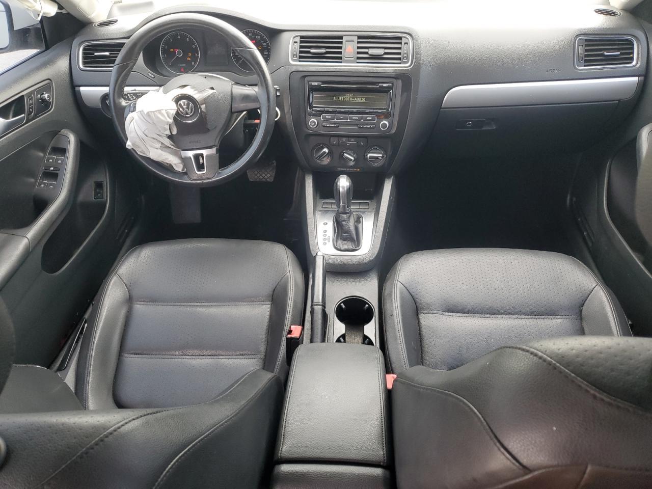2013 VOLKSWAGEN JETTA