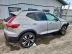 2024 VOLVO XC40