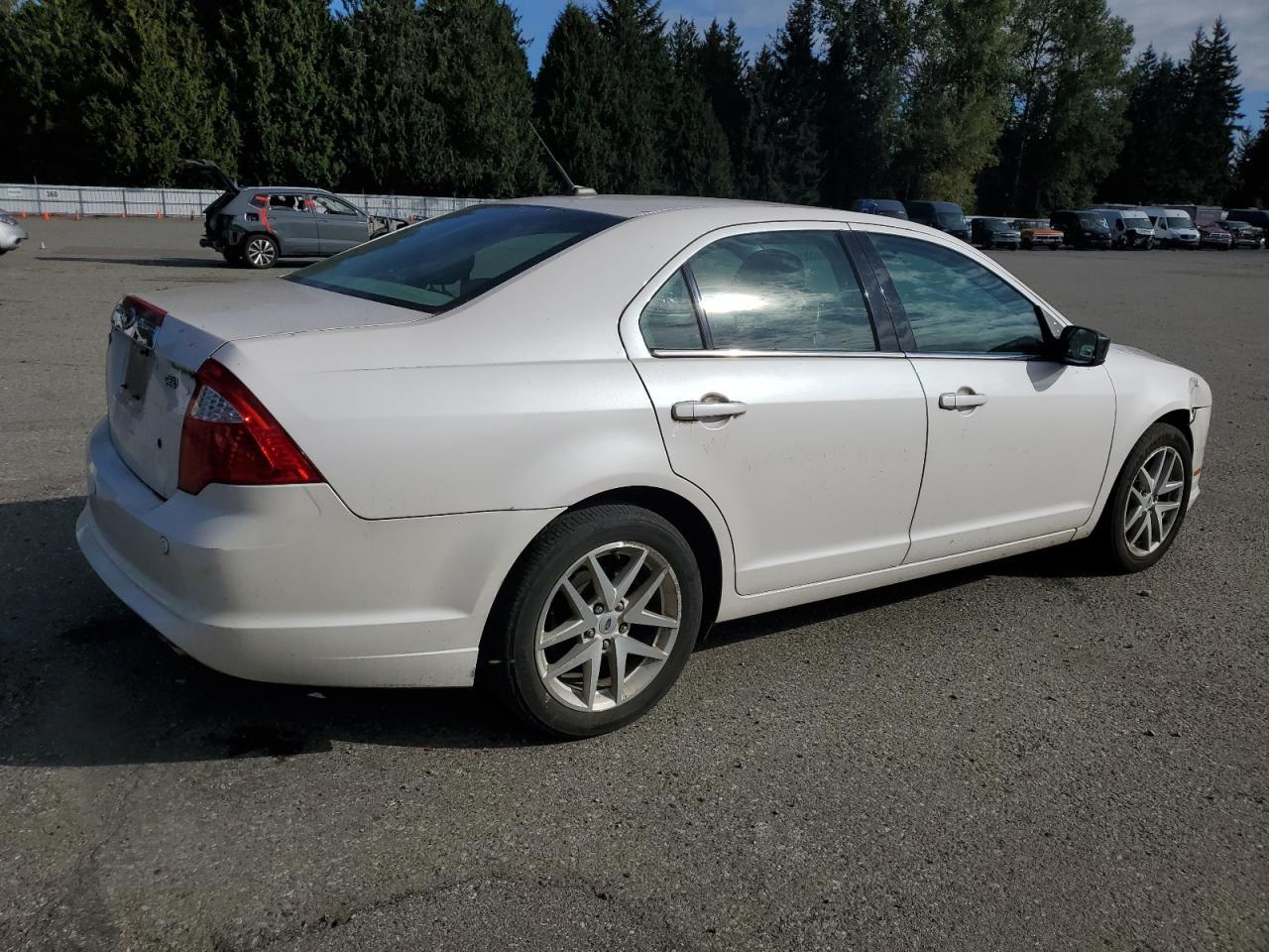 2011 FORD FUSION