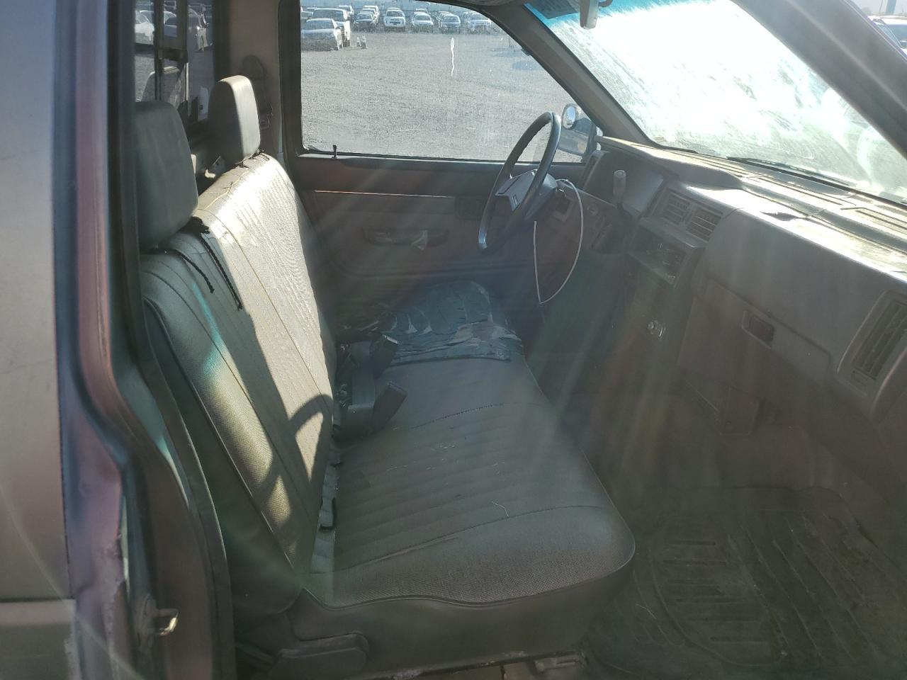 1986 NISSAN D21