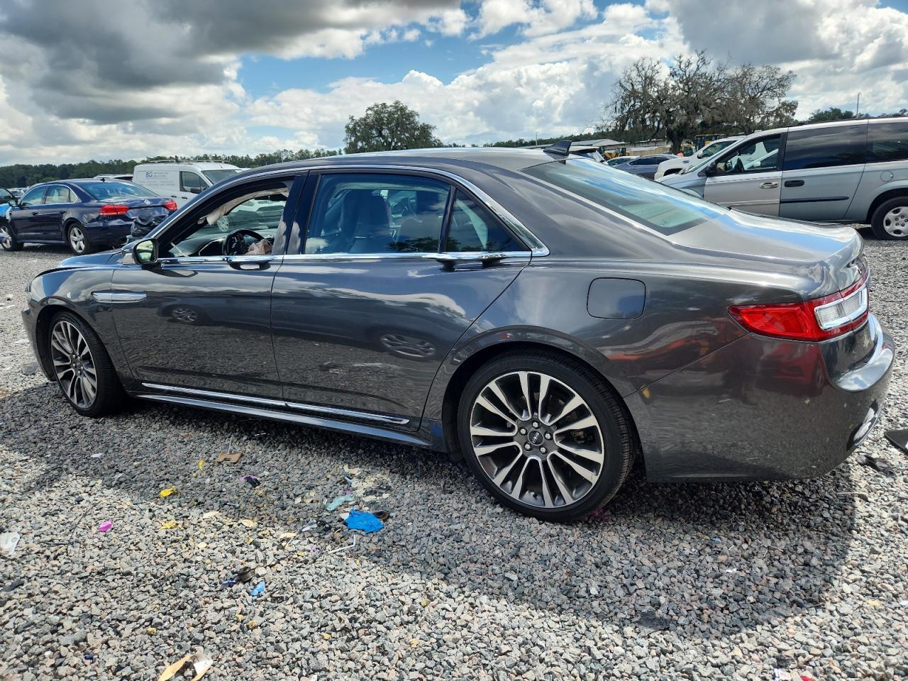 2018 LINCOLN Continental