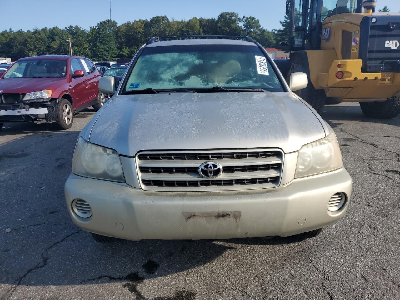 2002 TOYOTA HIGHLANDER