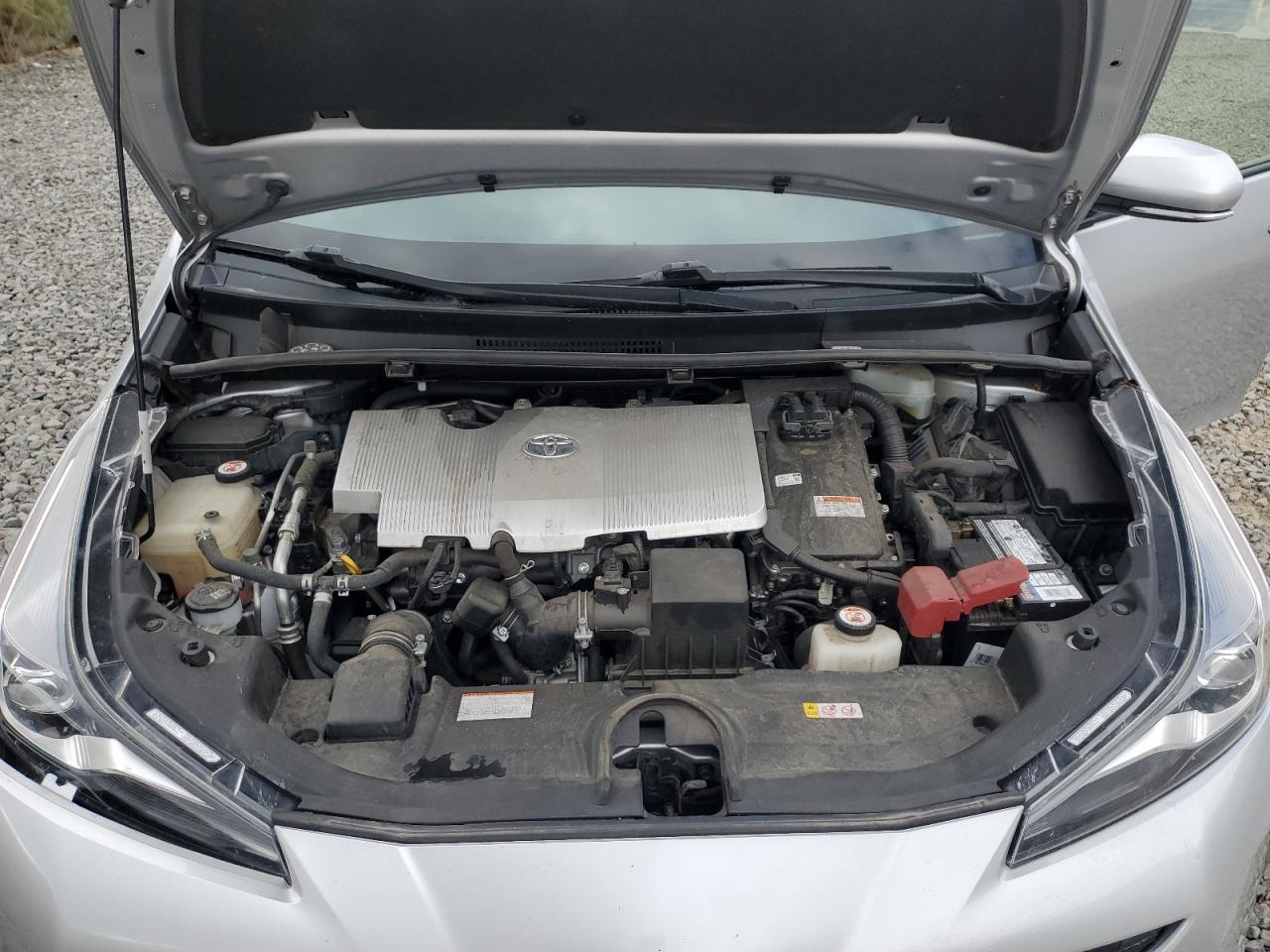 2019 TOYOTA PRIUS