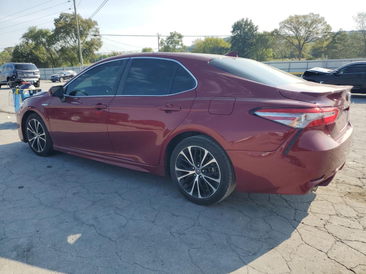 2018 TOYOTA CAMRY