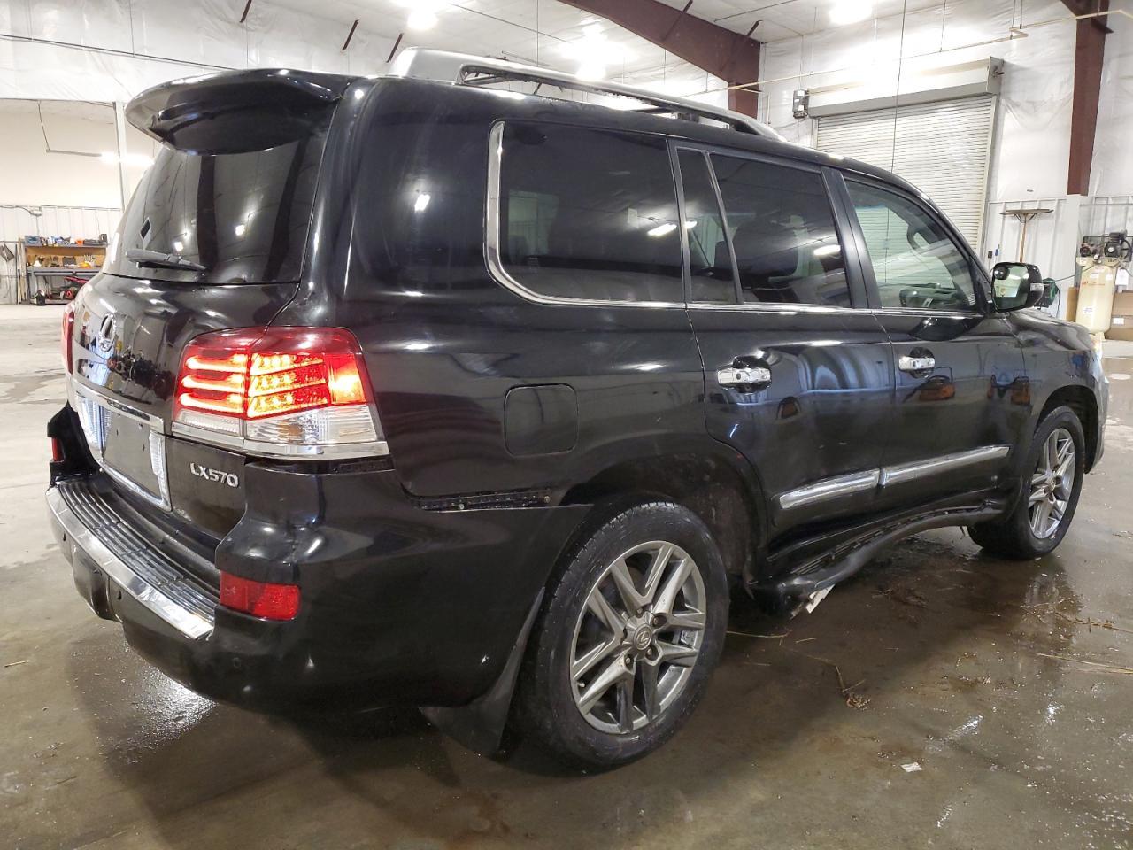 2013 LEXUS Lx